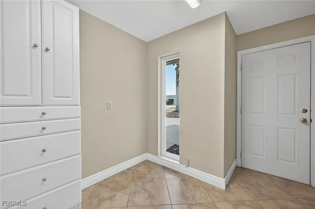 1921 SE 36th Street Cape Coral FL 33904