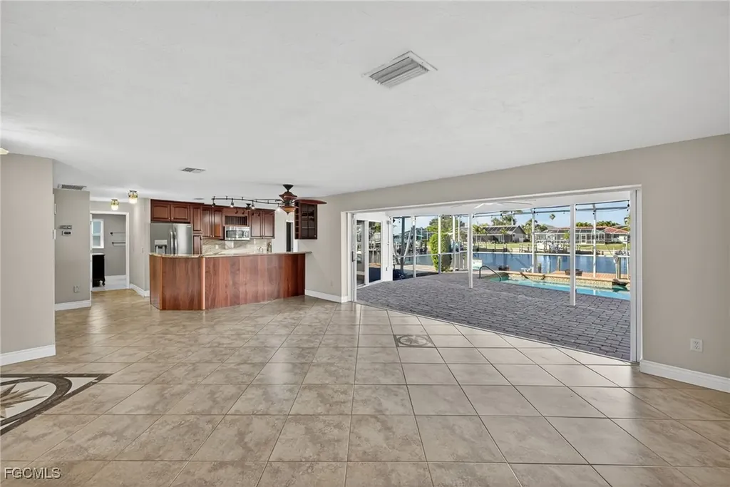 1921 SE 36th Street Cape Coral FL 33904