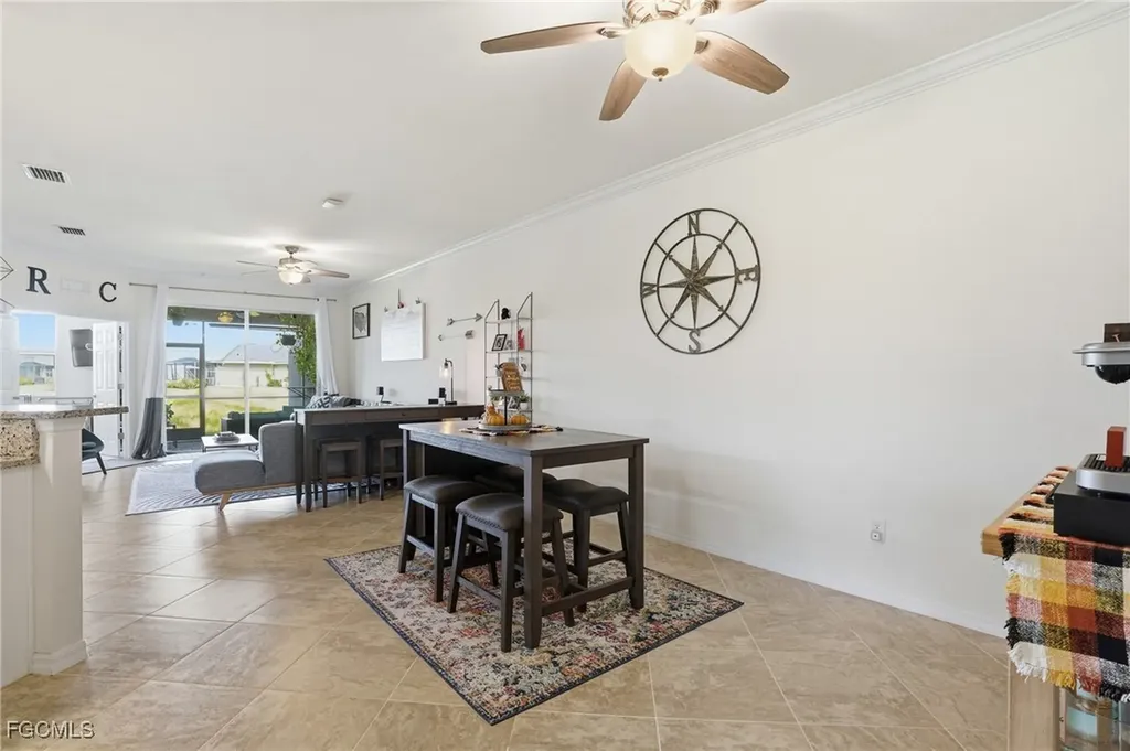 2009 Tamarron Lane Naples FL 34120