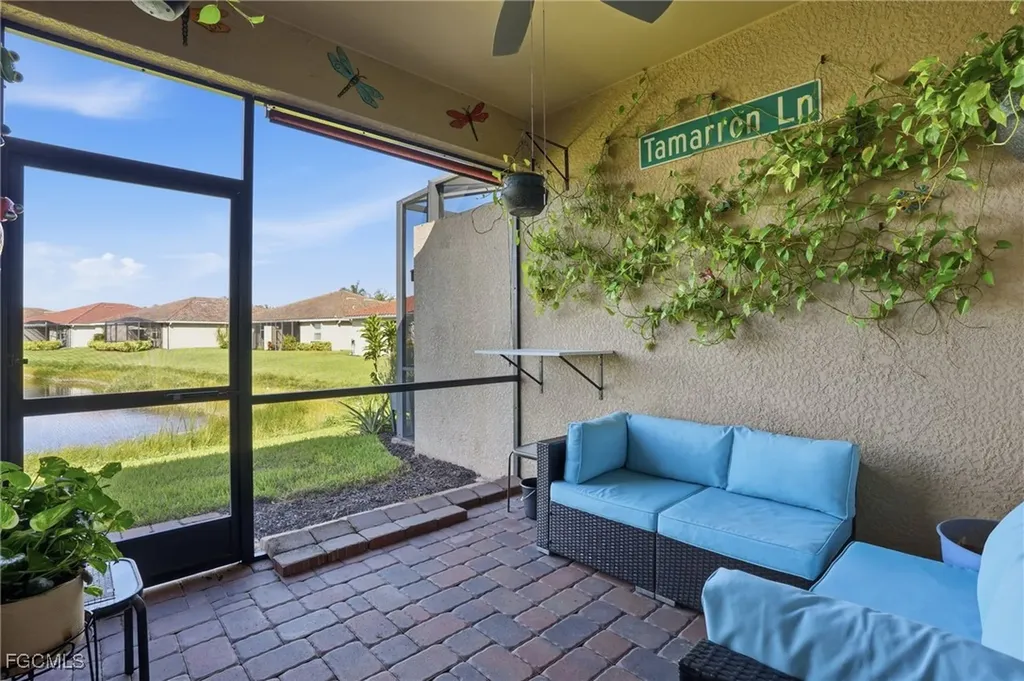 2009 Tamarron Lane Naples FL 34120