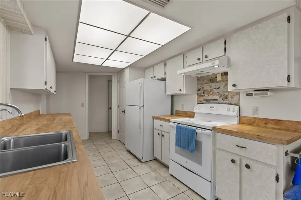 704 Bimini Lane Punta Gorda FL 33950