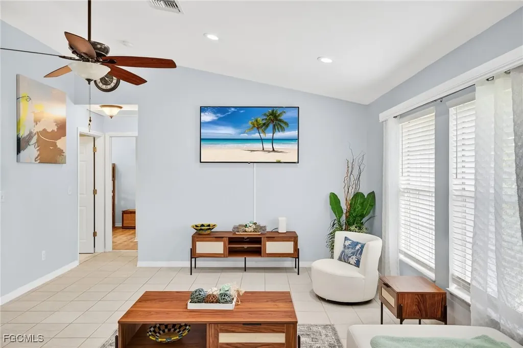 2919 SW 25th Street Cape Coral FL 33914