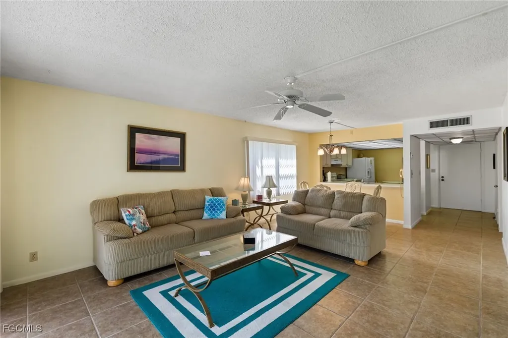1087 Forest Lakes Drive Naples FL 34105