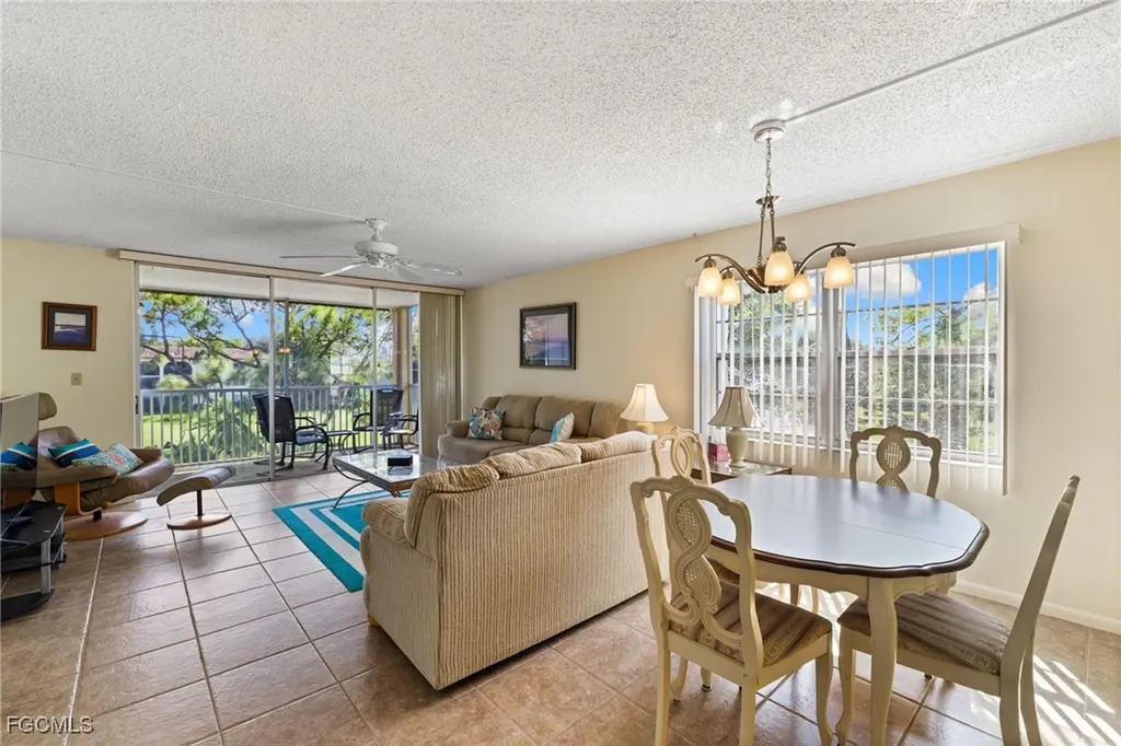 1087 Forest Lakes Drive Naples FL 34105