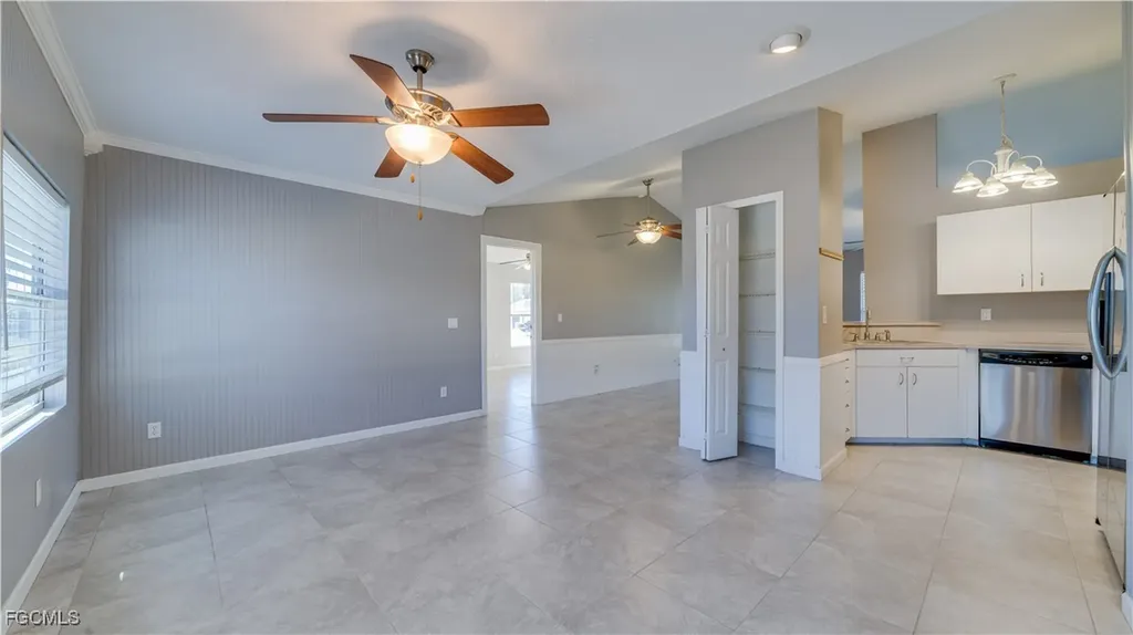 2931 SW 4th Place Cape Coral FL 33914