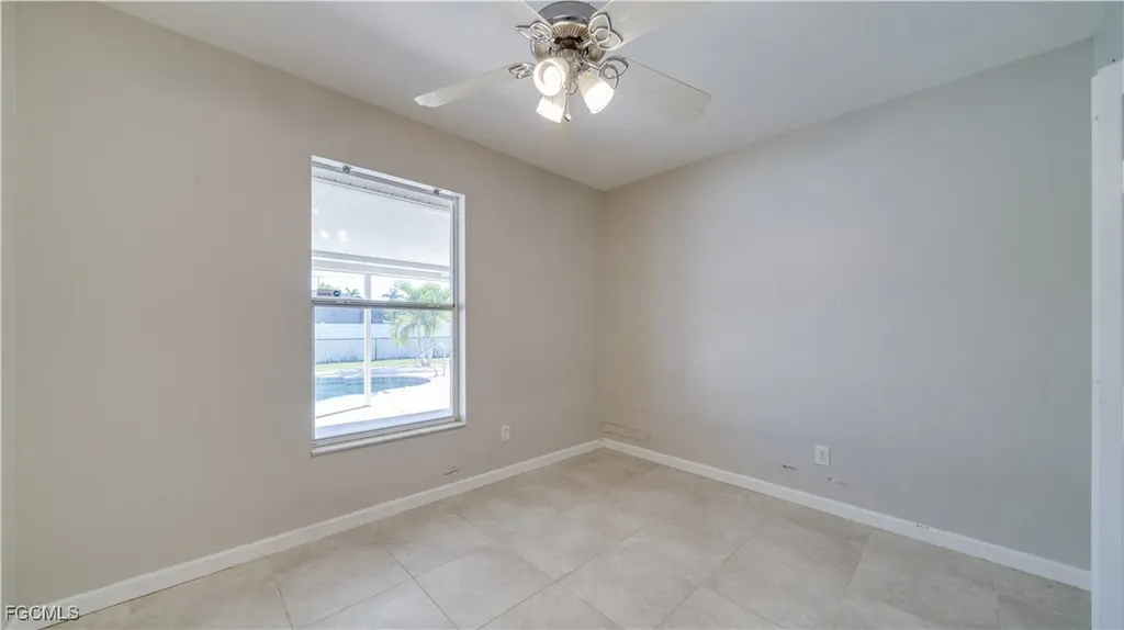 2931 SW 4th Place Cape Coral FL 33914