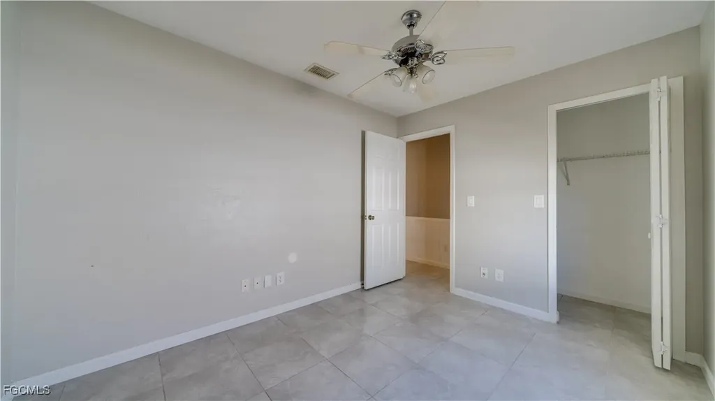 2931 SW 4th Place Cape Coral FL 33914