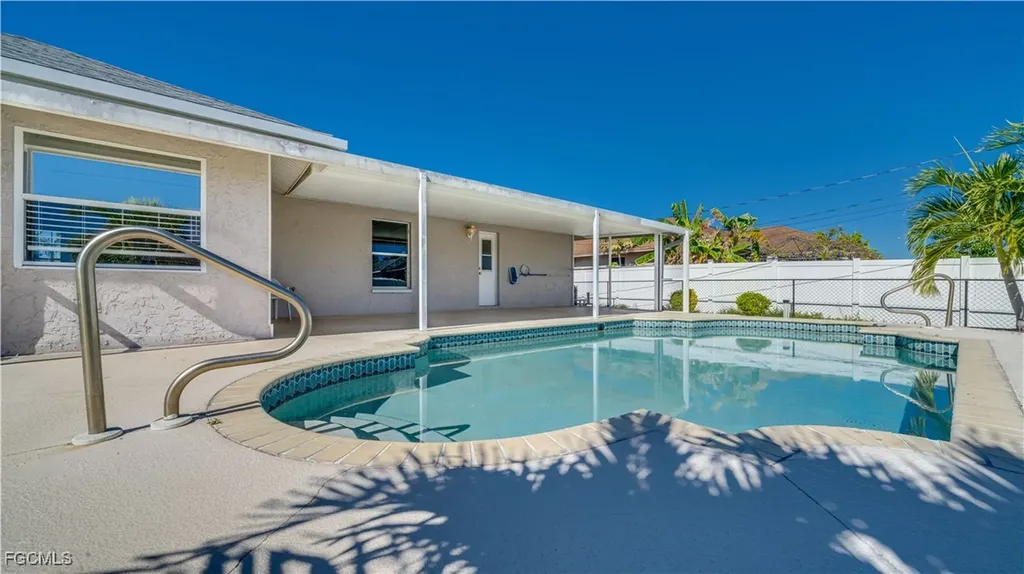 2931 SW 4th Place Cape Coral FL 33914