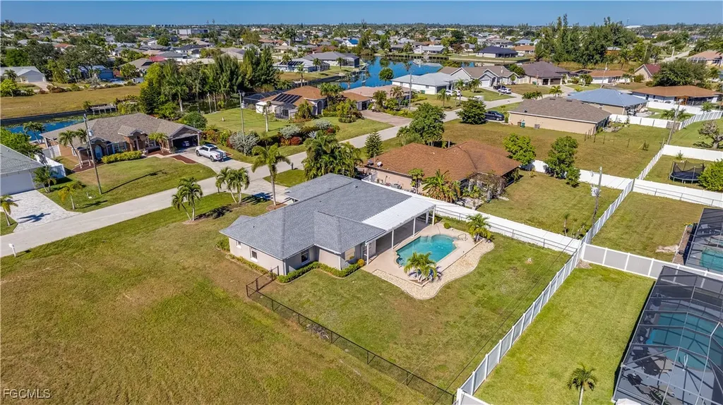 2931 SW 4th Place Cape Coral FL 33914