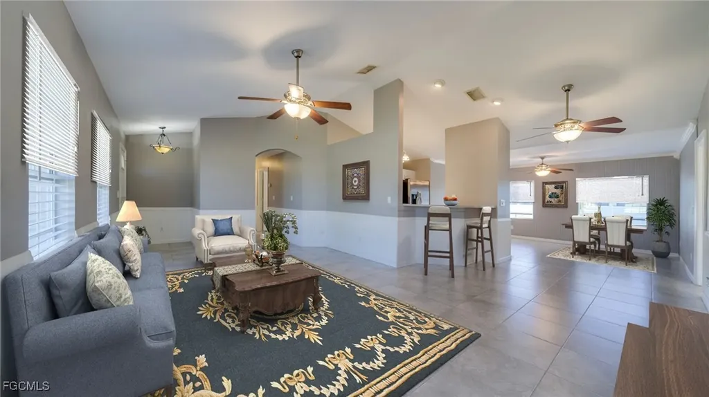 2931 SW 4th Place Cape Coral FL 33914