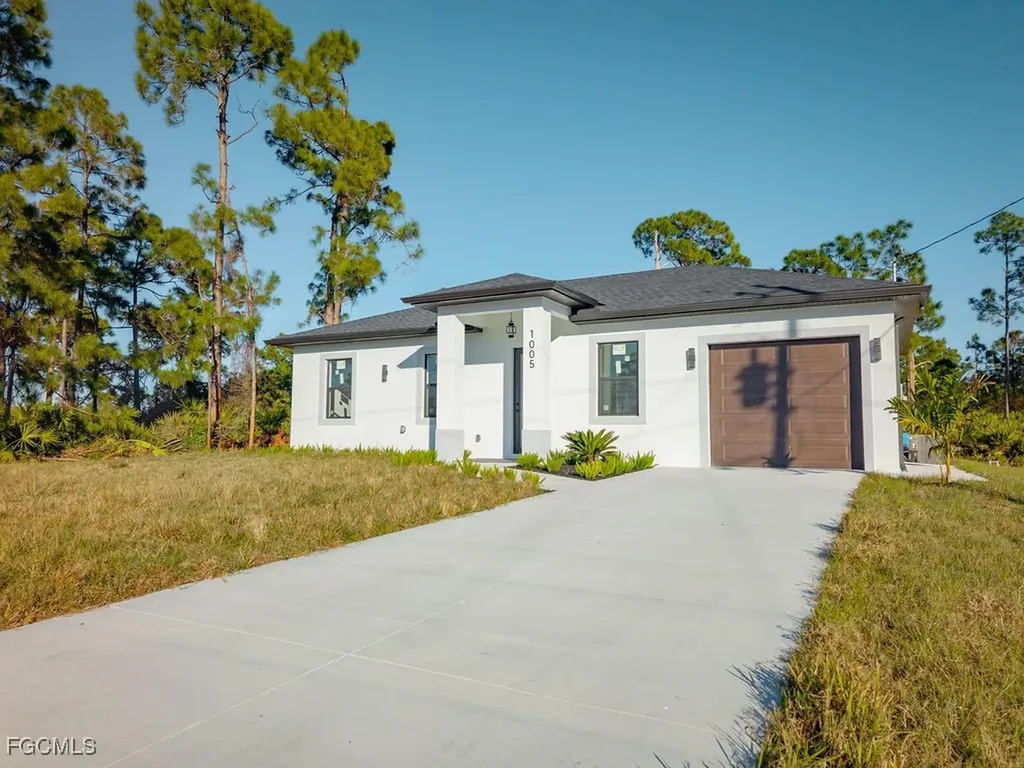 1005 Brenton Avenue Lehigh Acres FL 33974