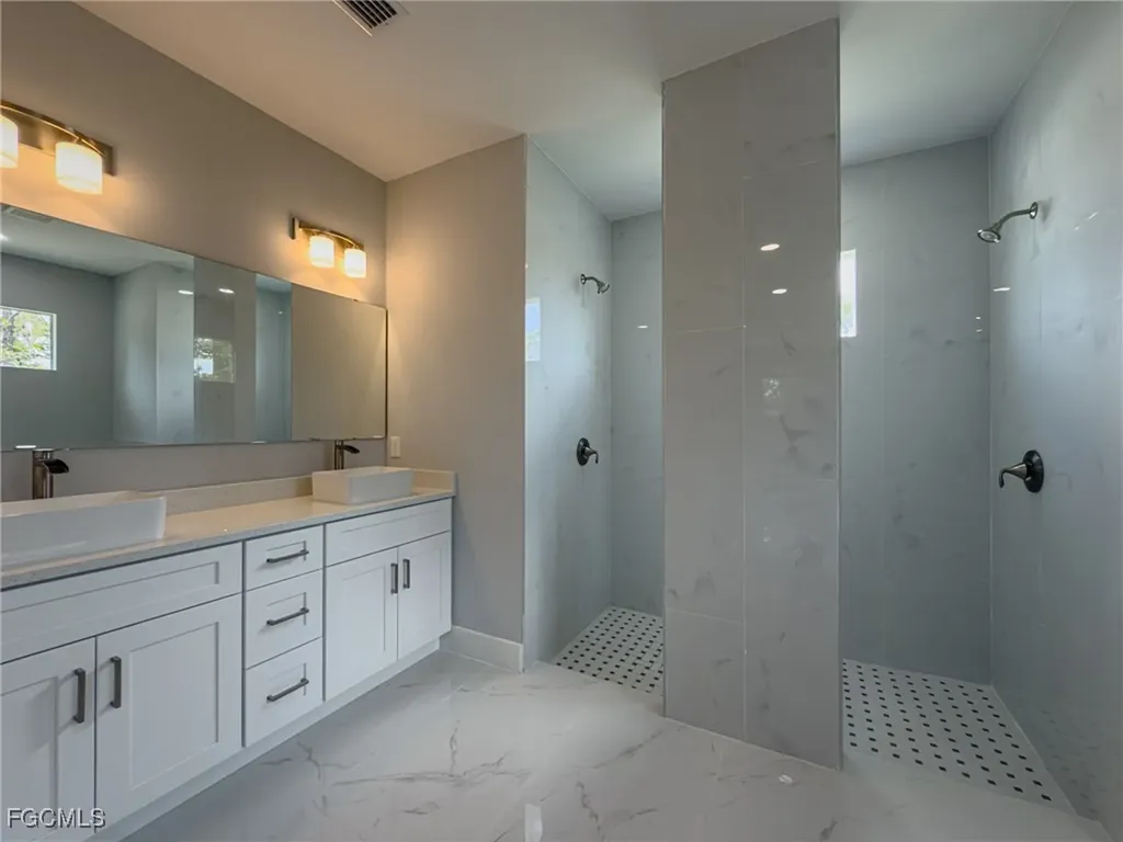 6137 Higgins Avenue Fort Myers FL 33905