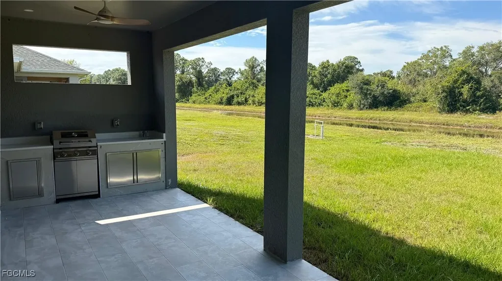 6137 Higgins Avenue Fort Myers FL 33905