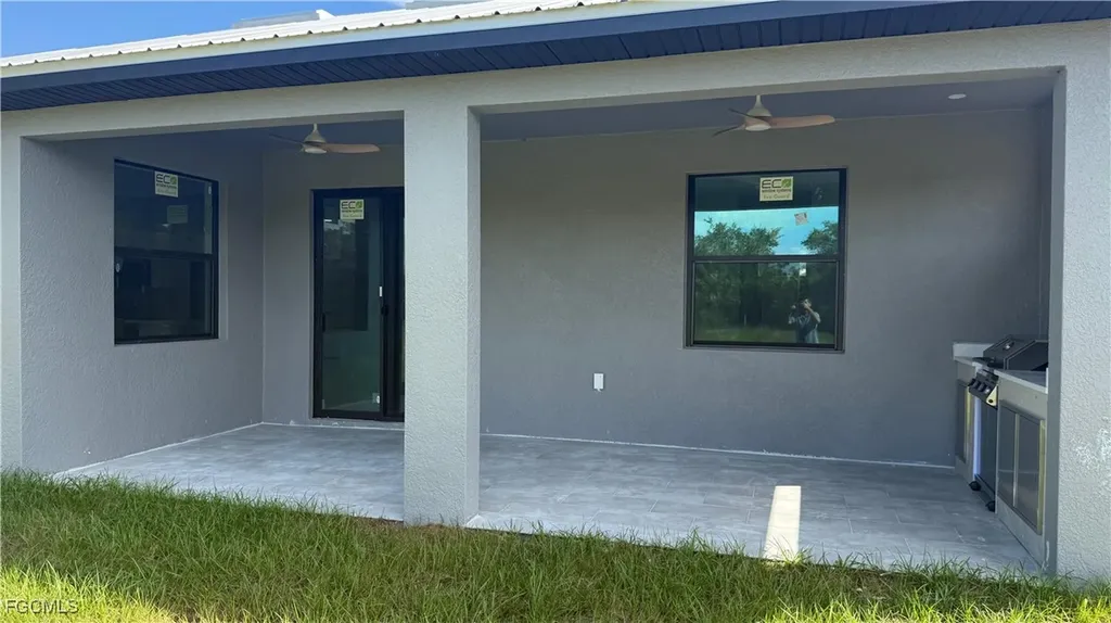 6137 Higgins Avenue Fort Myers FL 33905