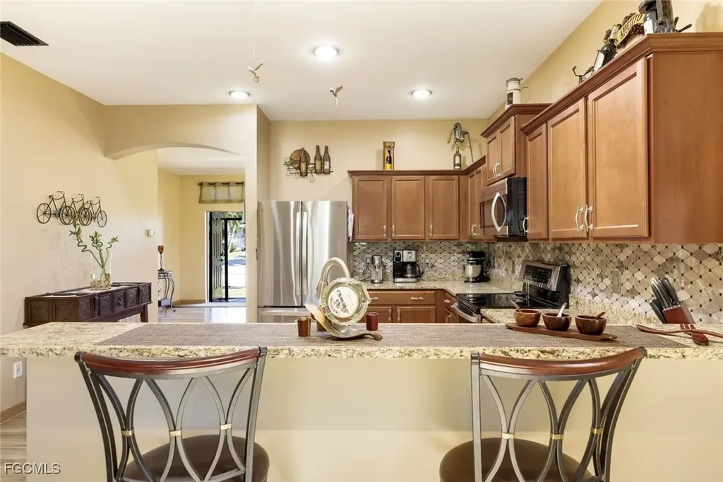 3014 SW 9th Place Cape Coral FL 33914