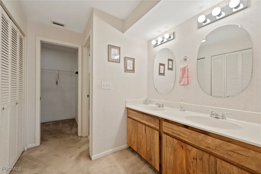 137 Pinebrook Drive Fort Myers FL 33907