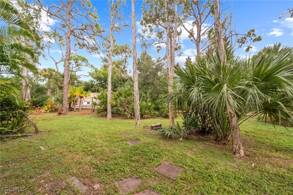 137 Pinebrook Drive Fort Myers FL 33907