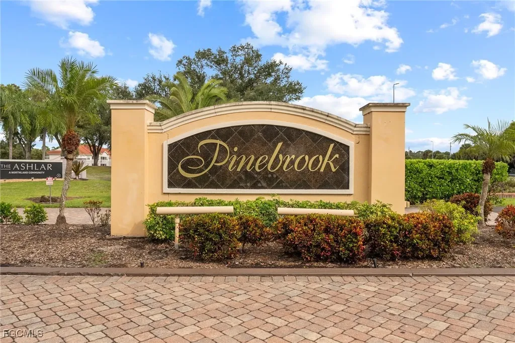 137 Pinebrook Drive Fort Myers FL 33907