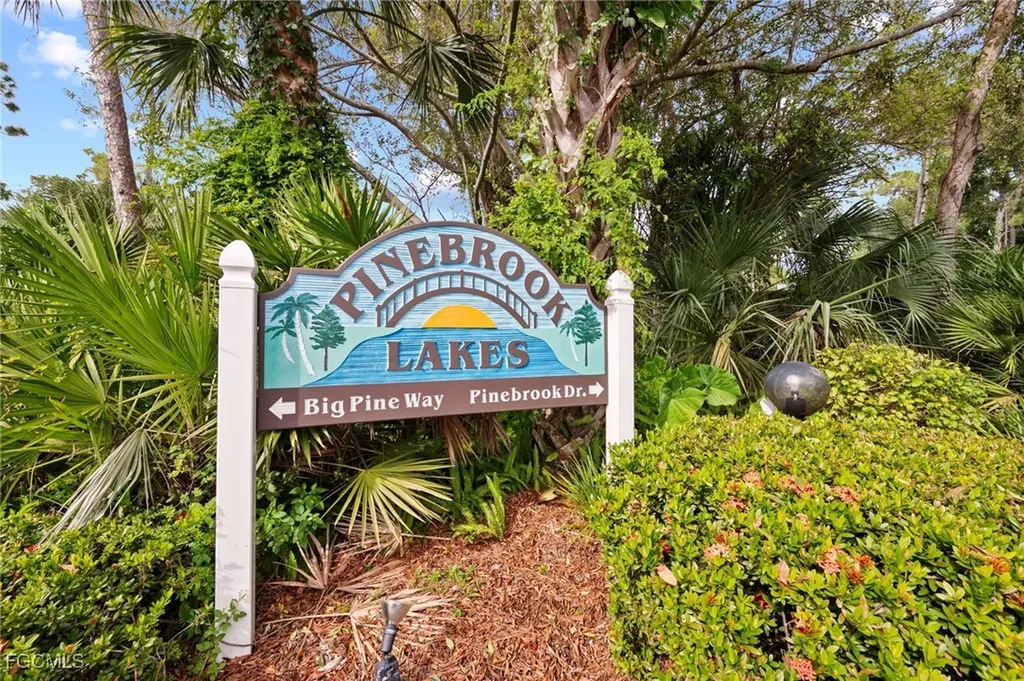 137 Pinebrook Drive Fort Myers FL 33907