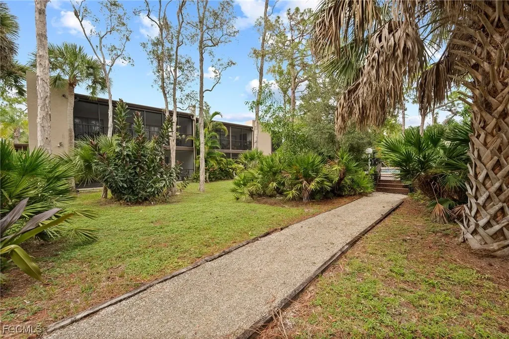 137 Pinebrook Drive Fort Myers FL 33907