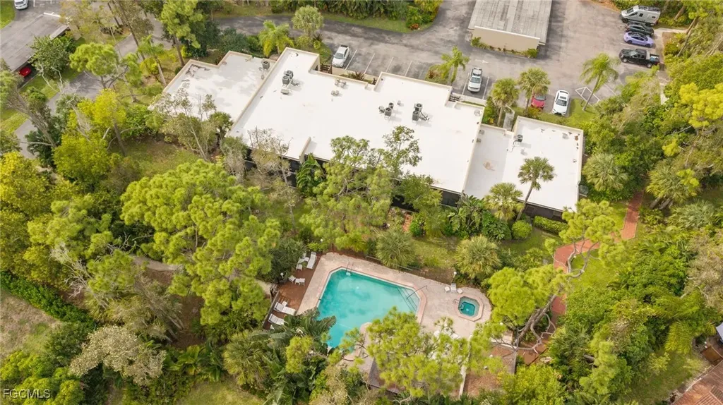137 Pinebrook Drive Fort Myers FL 33907