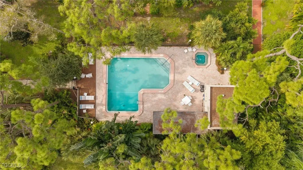 137 Pinebrook Drive Fort Myers FL 33907