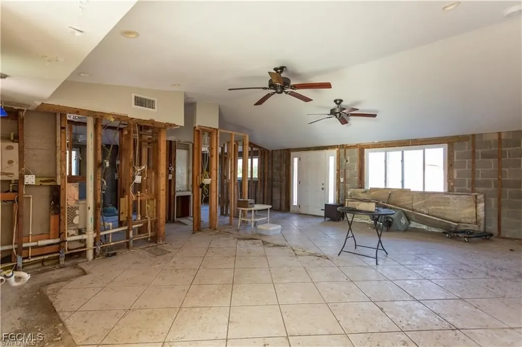 20 Sunview Boulevard Fort Myers Beach FL 33931