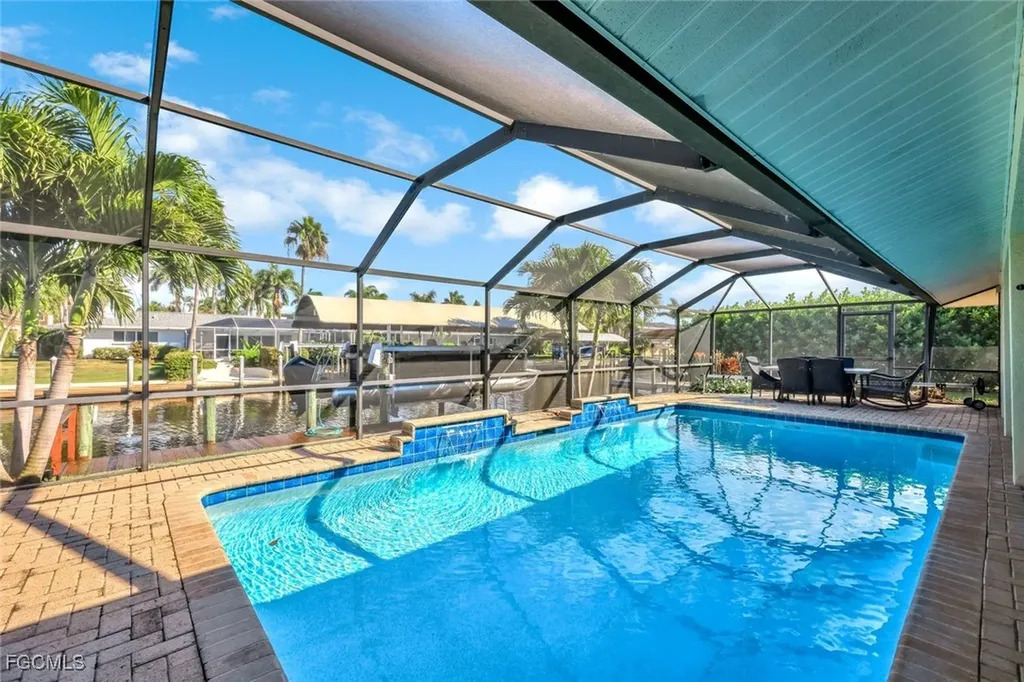 5805 SW 1st Place Cape Coral FL 33914