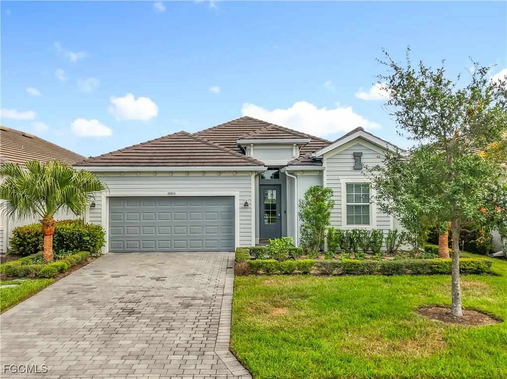 Punta Gorda FL, 15919 Leaning Pine Lane