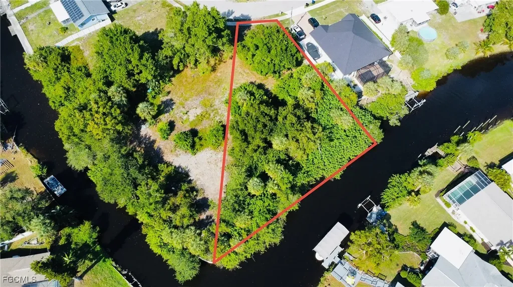 935 Iris Drive North Fort Myers FL 33903