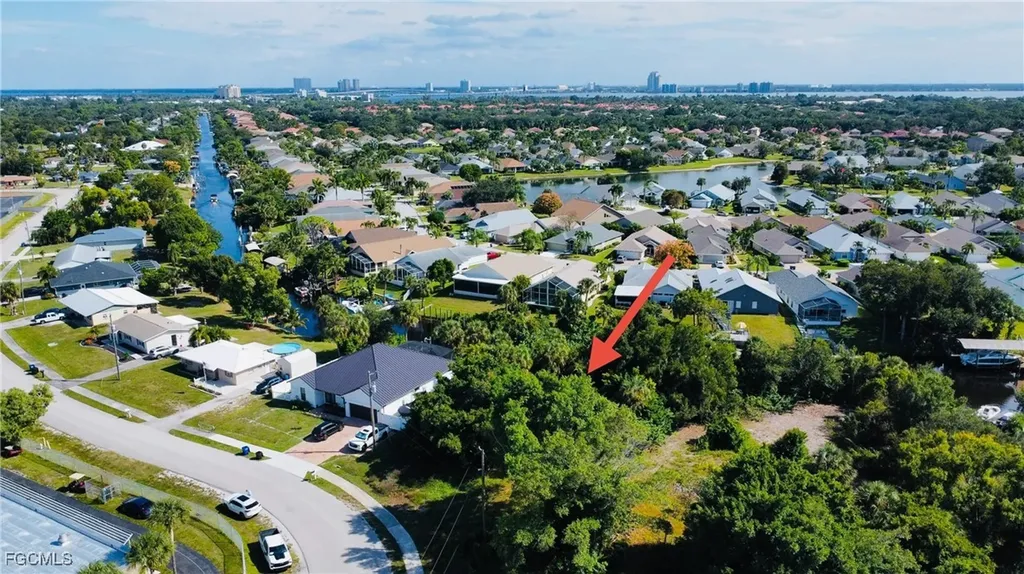 935 Iris Drive North Fort Myers FL 33903
