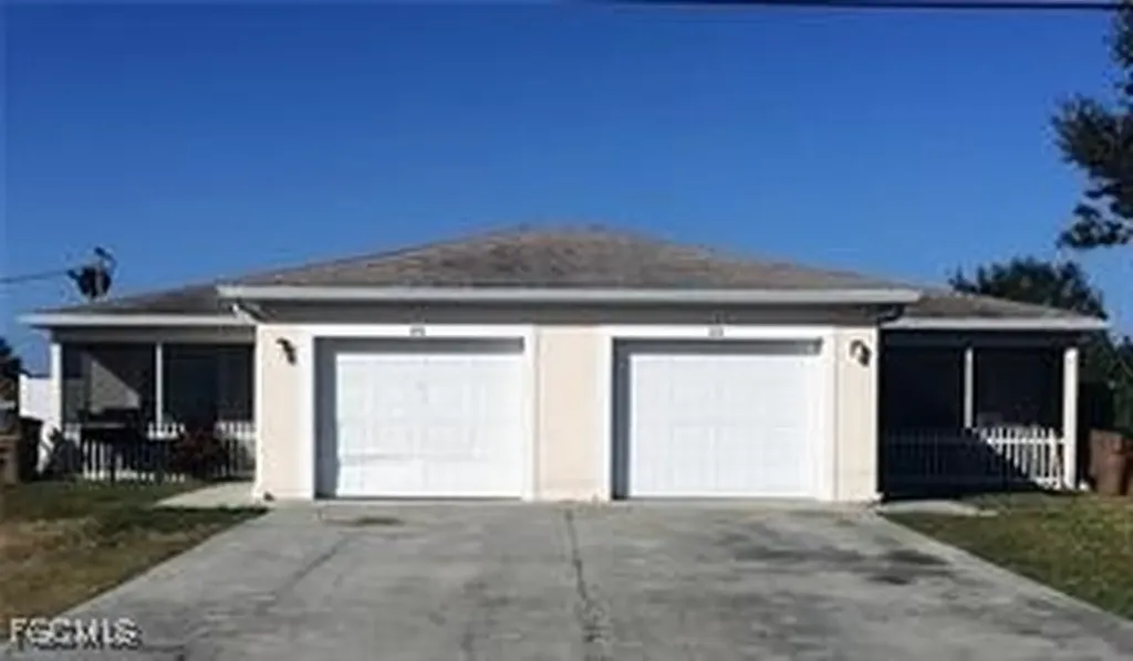 324/326 Gretchen Avenue S Lehigh Acres FL 33873