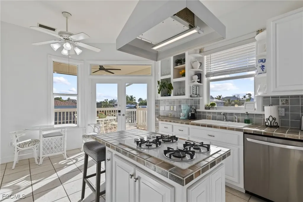 2291 Palm Avenue St. James City FL 33956