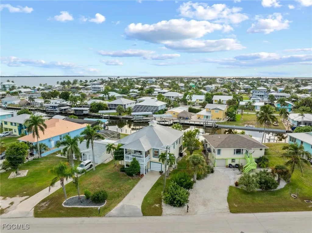 2291 Palm Avenue St. James City FL 33956