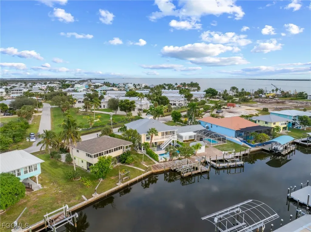 2291 Palm Avenue St. James City FL 33956