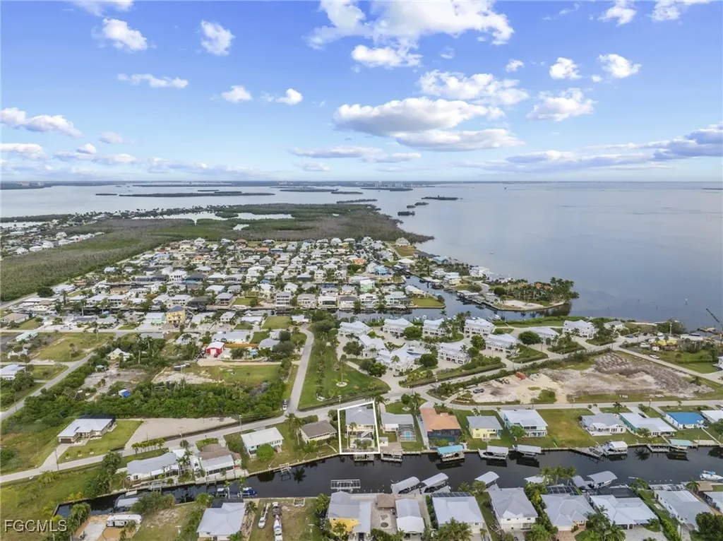 2291 Palm Avenue St. James City FL 33956