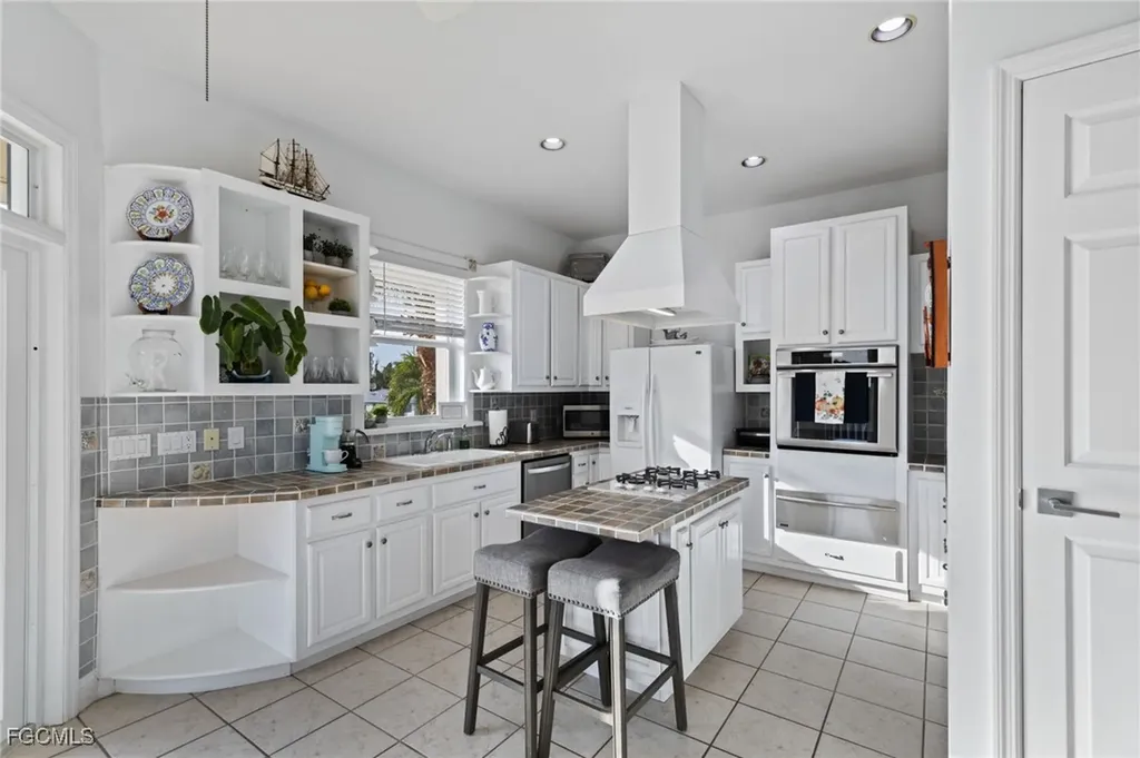 2291 Palm Avenue St. James City FL 33956