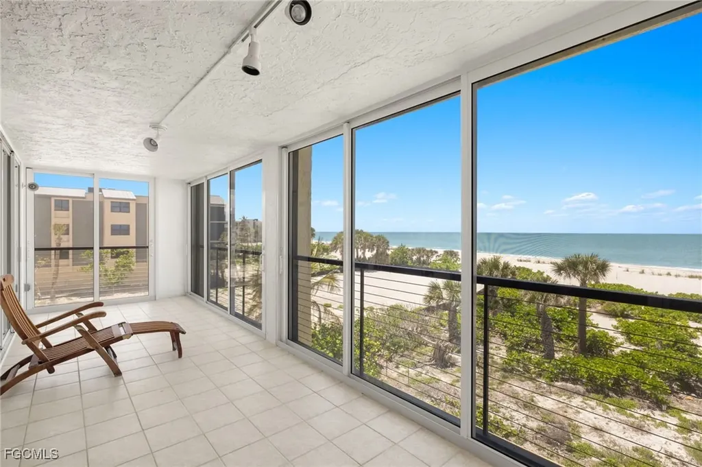 2915 W Gulf Drive Sanibel FL 33957