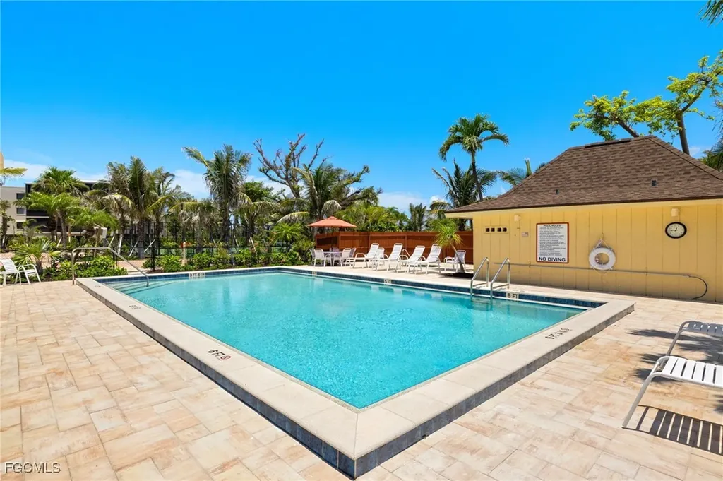 2915 W Gulf Drive Sanibel FL 33957