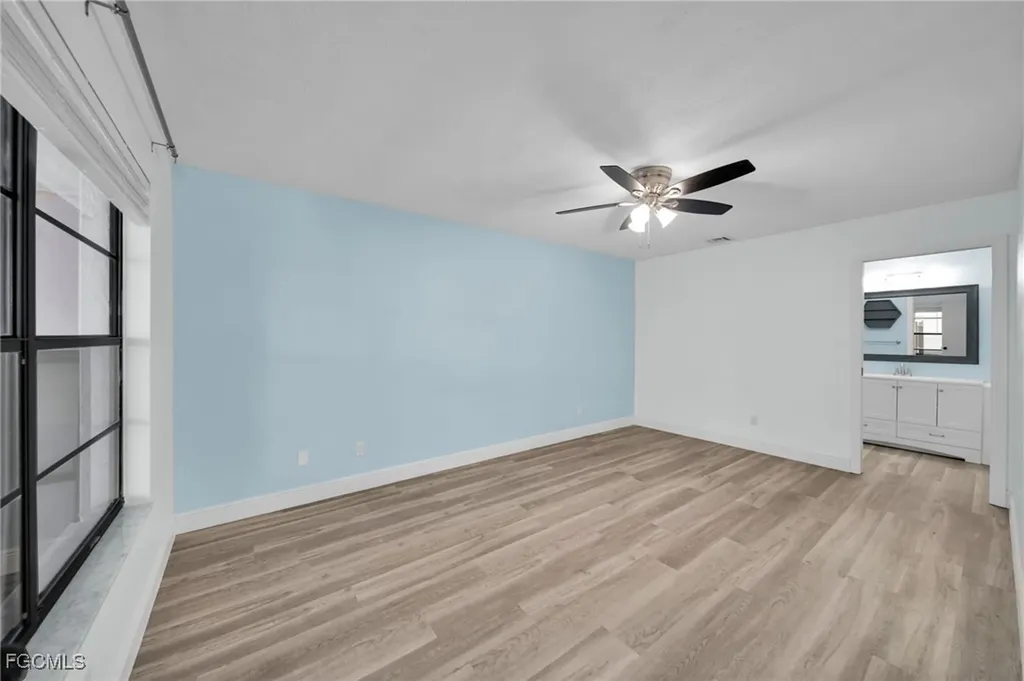 719 SE 12th Avenue Cape Coral FL 33990