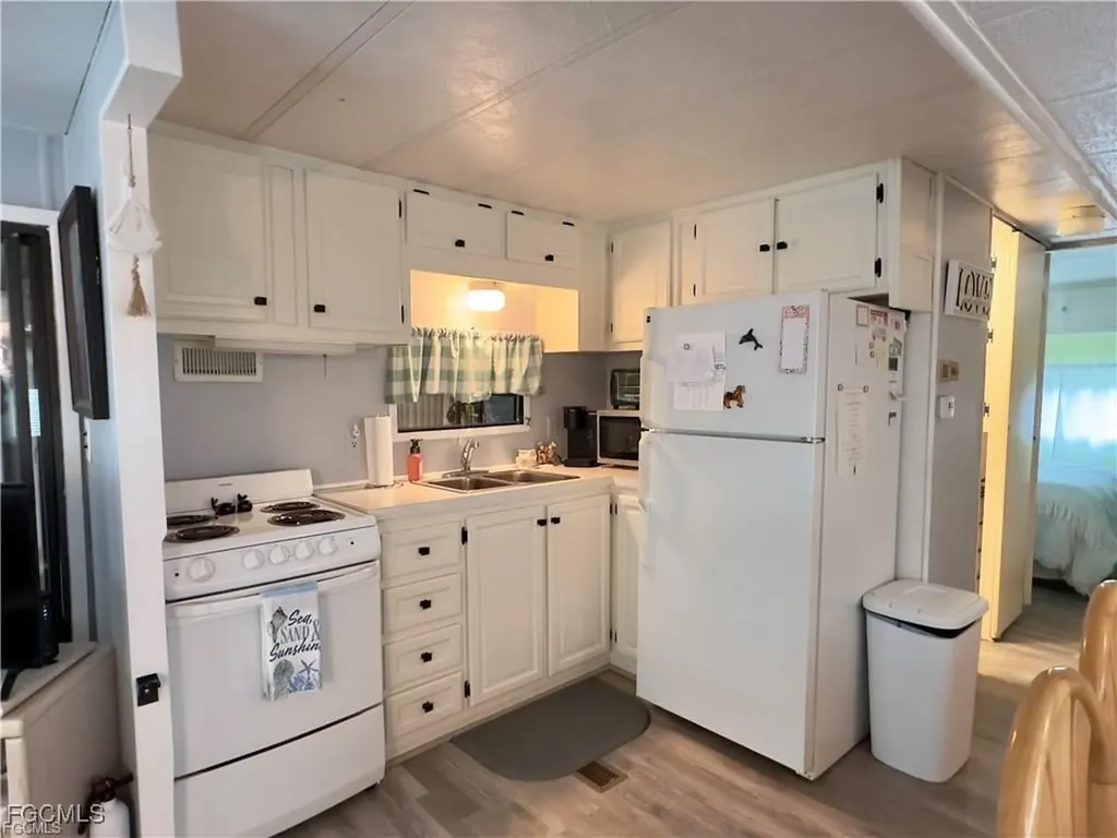 10917 Brown Pelican Circle Estero FL 33928