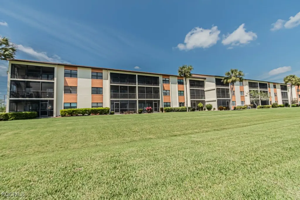 16000 Bay Pointe Boulevard North Fort Myers FL 33917