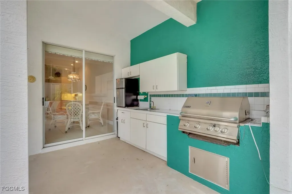 9519 Mariners Cove Lane S Fort Myers FL 33919