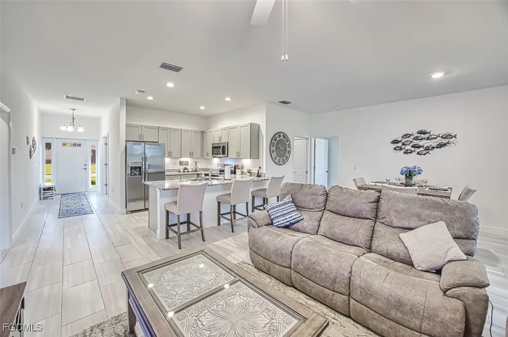 1012 NW 35th Place Cape Coral FL 33993