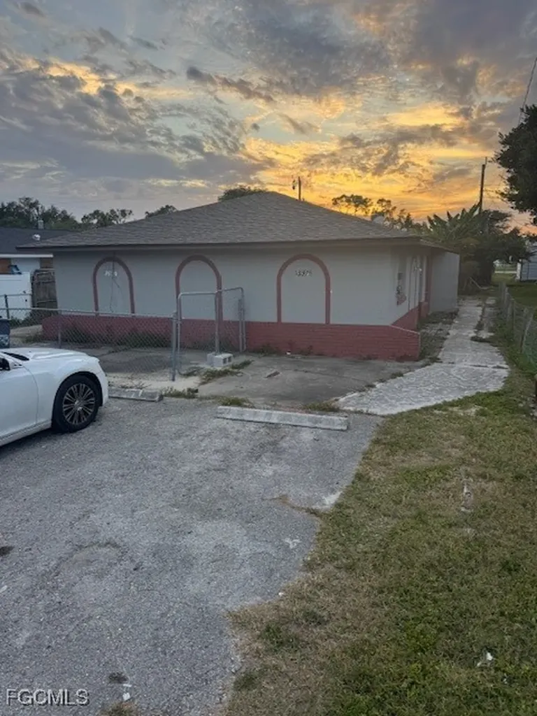 5526/5528 3rd Avenue Fort Myers FL 33907
