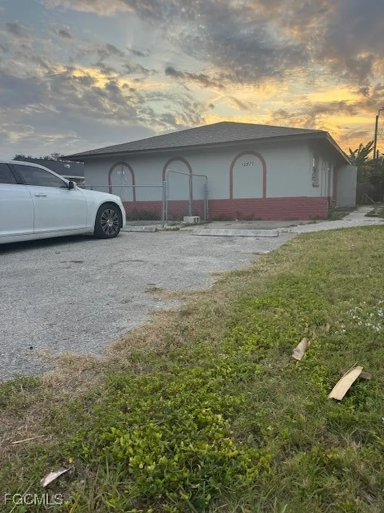 5526/5528 3rd Avenue Fort Myers FL 33907