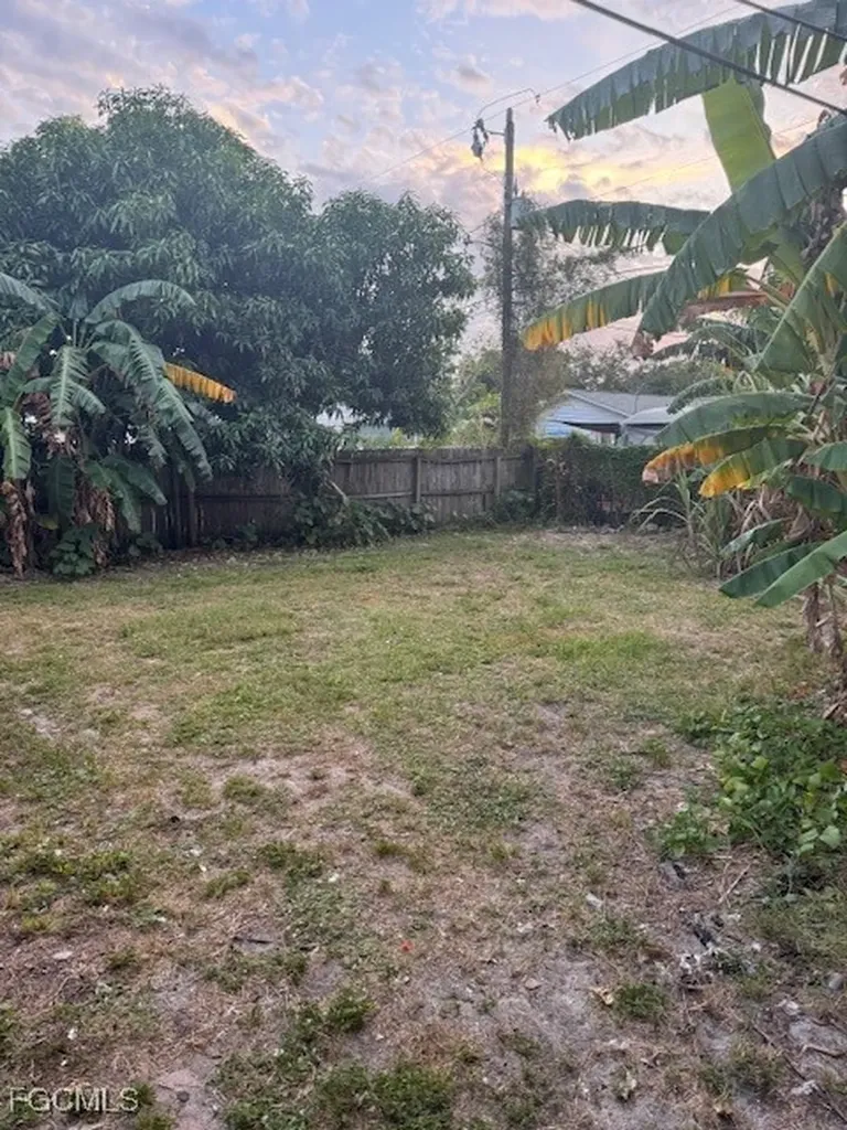 5526/5528 3rd Avenue Fort Myers FL 33907