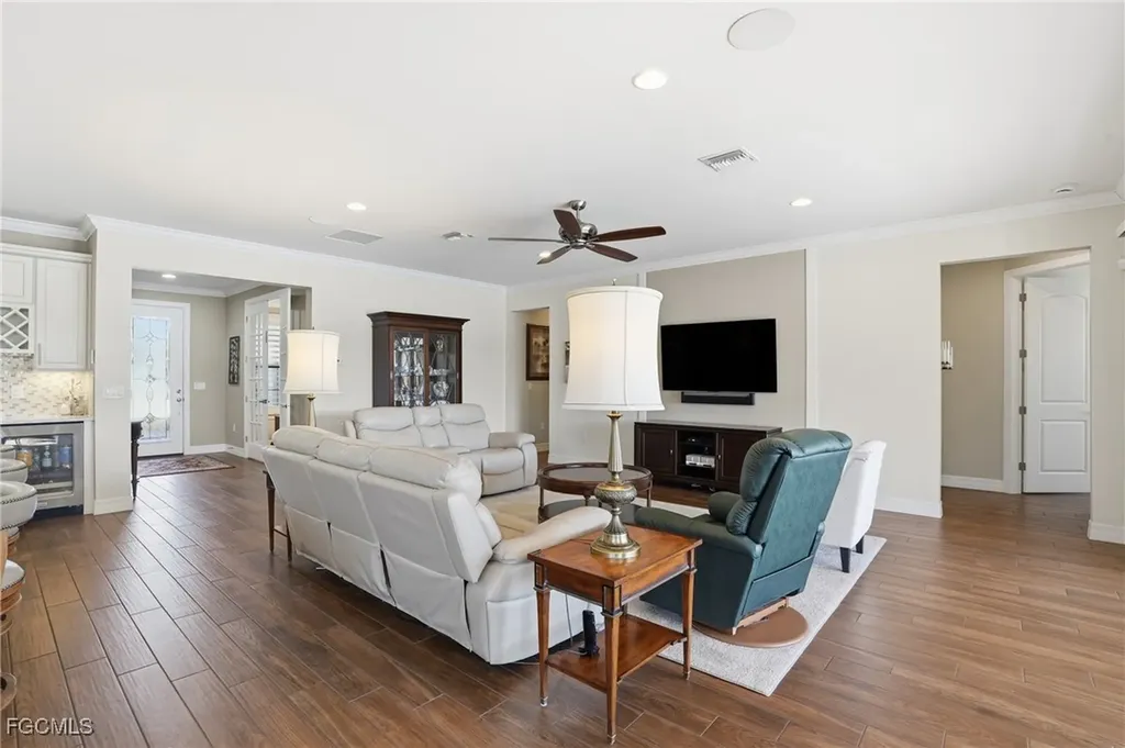 11745 Bowes Circle Fort Myers FL 33913