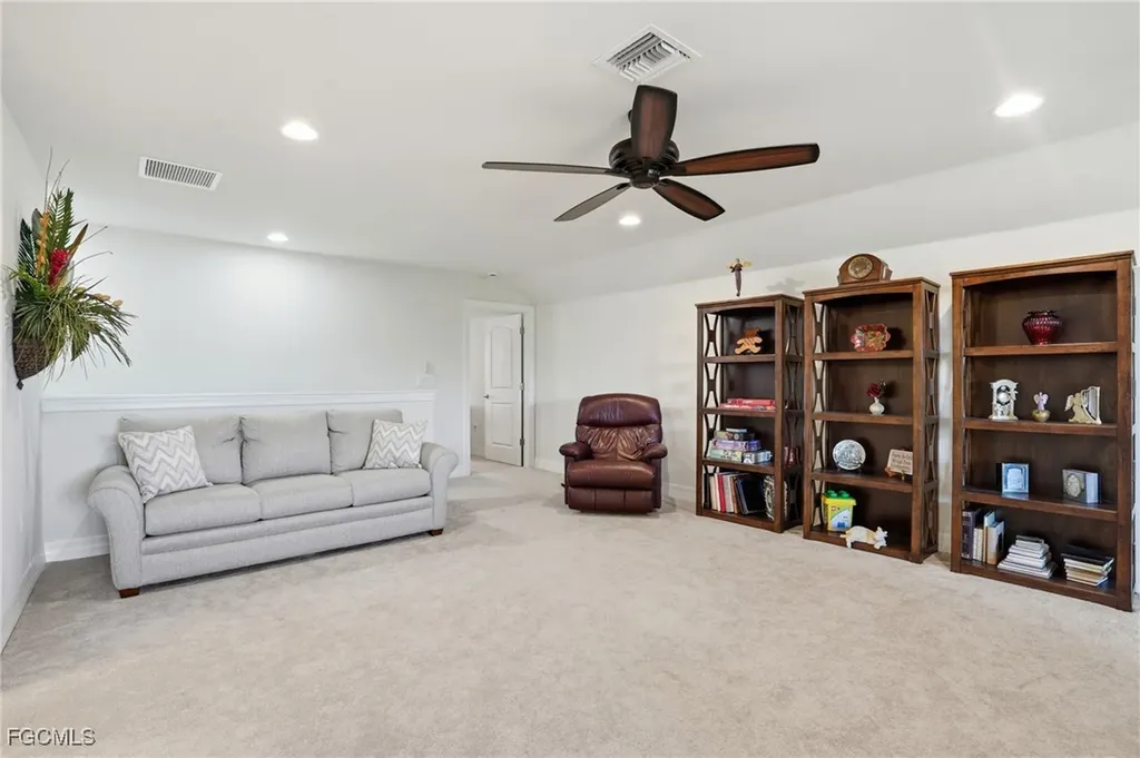 11745 Bowes Circle Fort Myers FL 33913