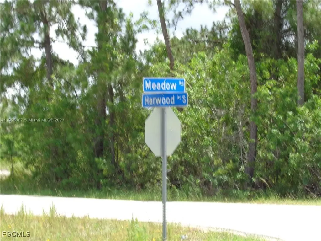 1071 Halby Avenue S Lehigh Acres FL 33974